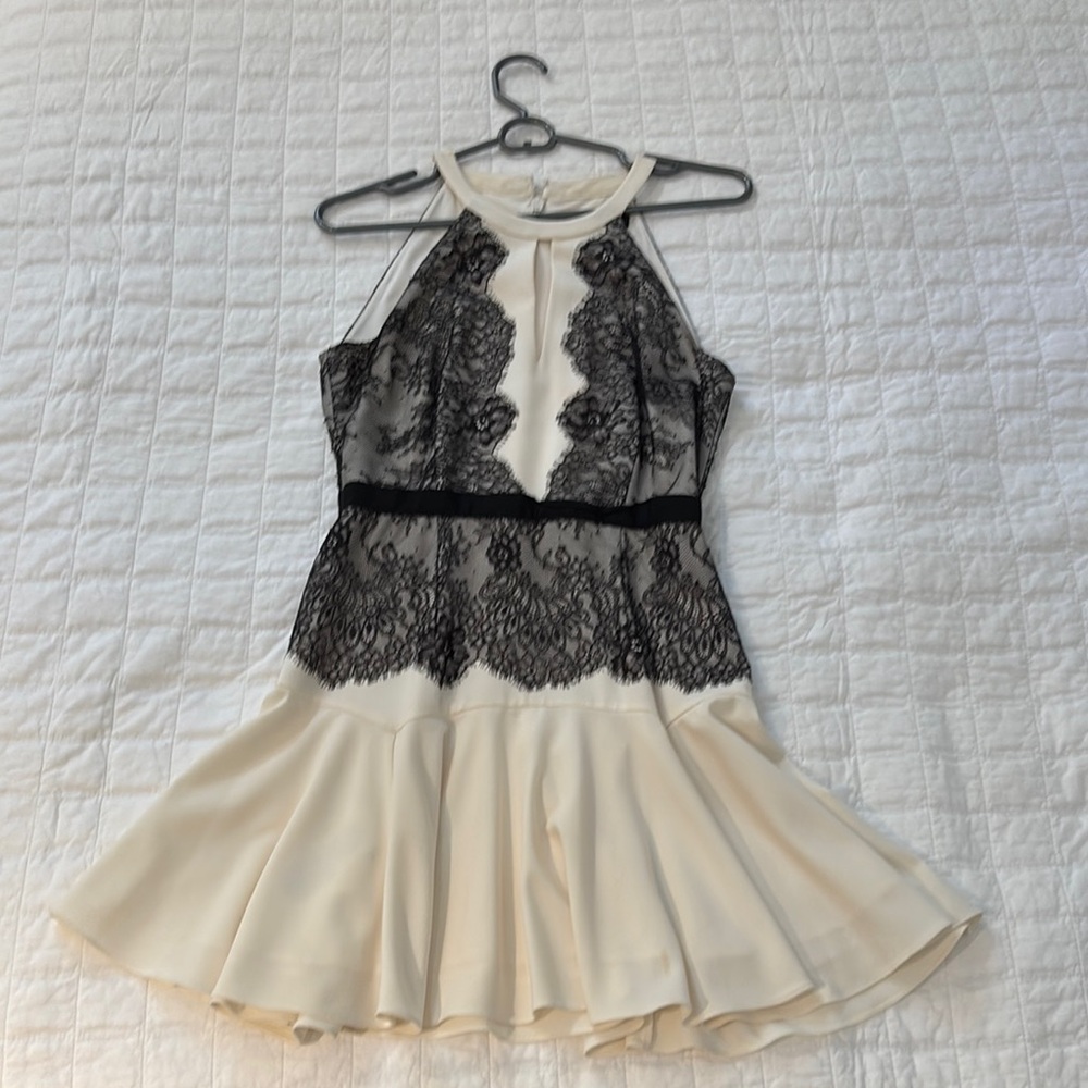 BCBGmaxazria dress size 4